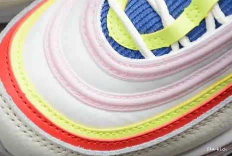 AIR ARCTIC NIKE PINK SAIL WOMENS “CORDUROY” MAX 97 VOLT GLOW SE AQ4137-101 0401